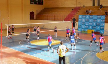 Jogos femininos da Copa Viçosa de Vôlei acontecem no fim de semana