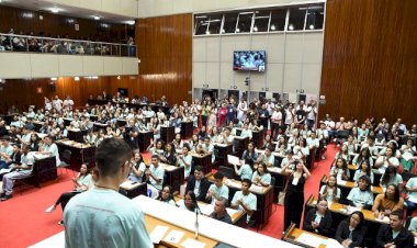 Parlamento Jovem de Minas 2024 chega à etapa final