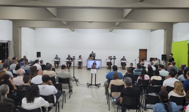 Candidatos a prefeito são sabatinados em evento das paróquias de Viçosa