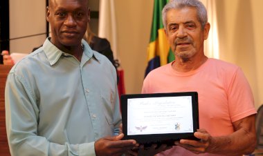 Cidadão é homenageado na Câmara de Viçosa por contribuições esportivas