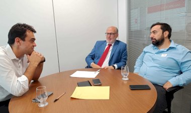 Implantação de UAI em Viçosa é discutida entre representantes do estado e município