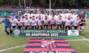 Estevão Araújo vence campeonato em Araponga