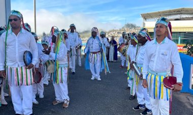 Cortejo de Congado anima as ruas de Coimbra neste sábado