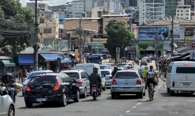 Licenciamento é exigido para veículos com finais de placa 4, 5 e 6 a partir desta quarta