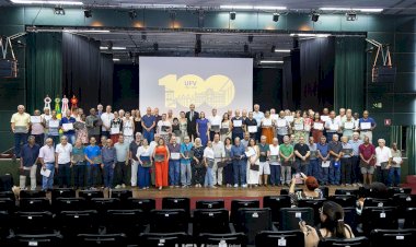 UFV homenageia mais de 400 servidores aposentados