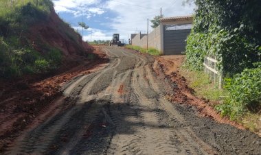 PMV retoma obras em estradas rurais