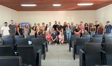 Saúde de Viçosa reúne médicos para para discutir a Atenção Primária do município