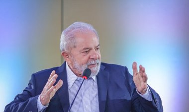 Presidente Lula sobrevoa áreas atingidas pelas chuvas na Zona da Mata neste sábado, 28