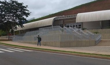 Paralisação de funcionários do RU da UFV expõe falhas contratuais da nova empresa