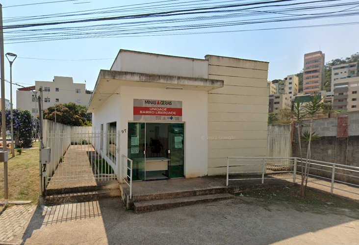 Farmácia de Todos no bairro Liberdade é fechada temporariamente por problema de vazamento 