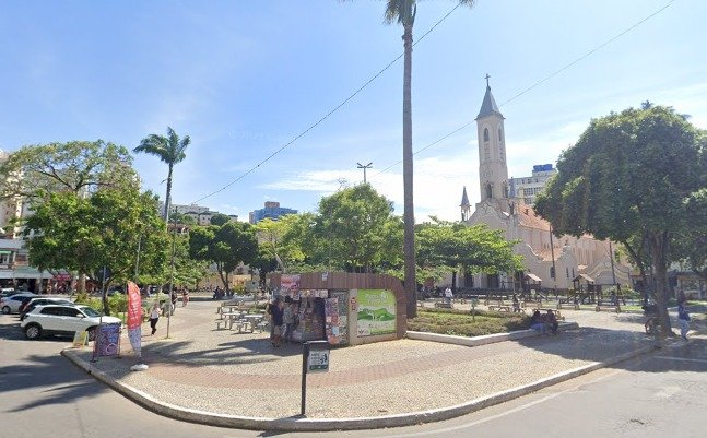 Homem assalta farmácia no Centro de Viçosa