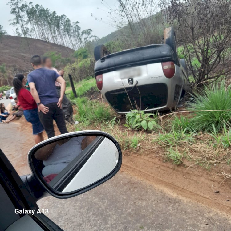 Homem fica ferido após capotamento em São José do Triunfo