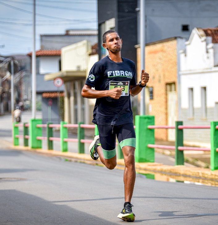 Atleta de Porto Firme é vice-campeão em corrida de Bom Jesus do Galho