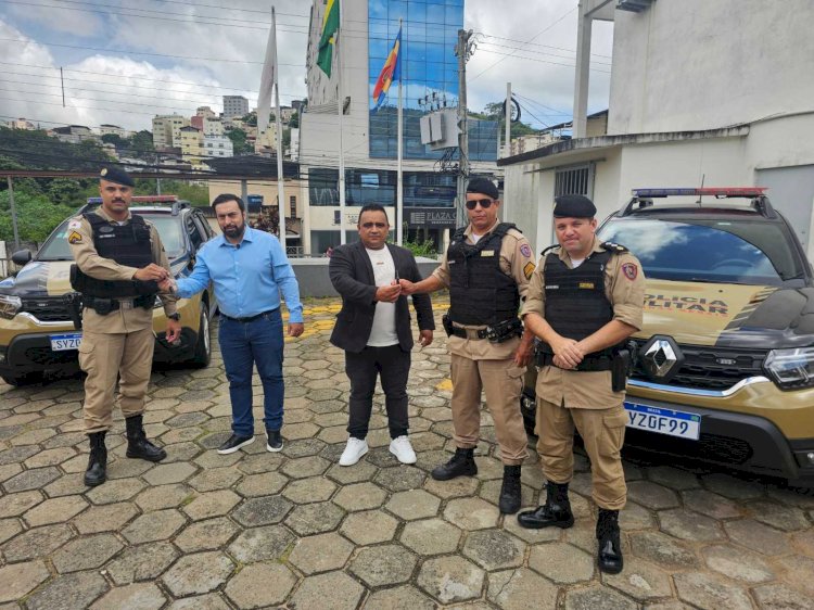 Viçosa recebe viaturas com a nova plotagem da PMMG