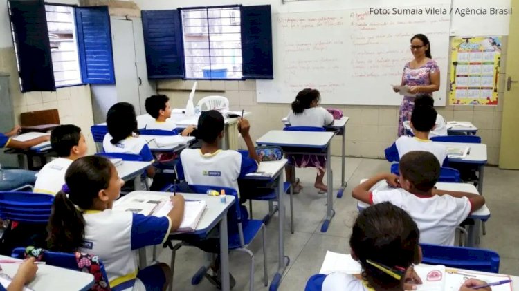 Aspuv aponta programa Mais Professores como insuficiente