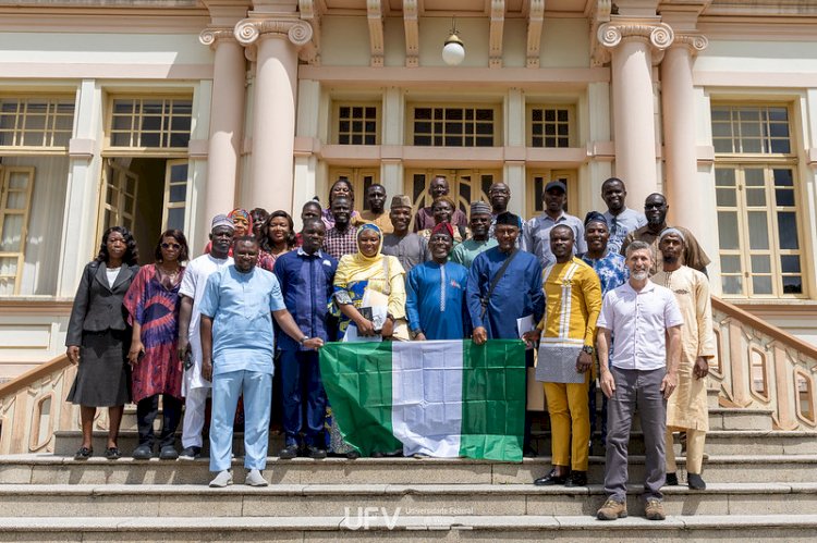 UFV recebe visita de nigerianos de agência de fomento