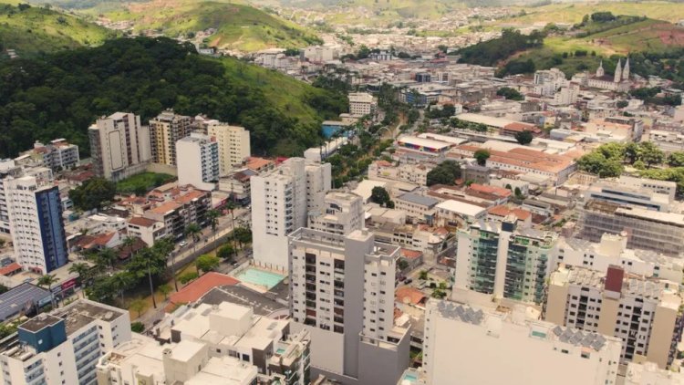 Crianças morrem afogadas em piscina de casa em Ubá