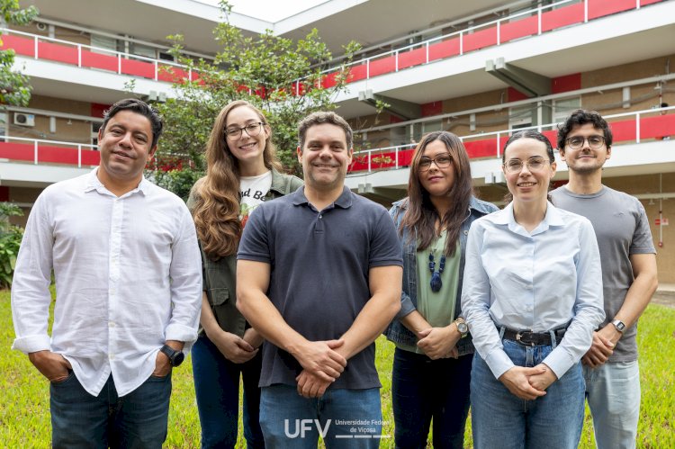 Pesquisa da UFV identifica molécula capaz de conter replicação do vírus da Covid-19