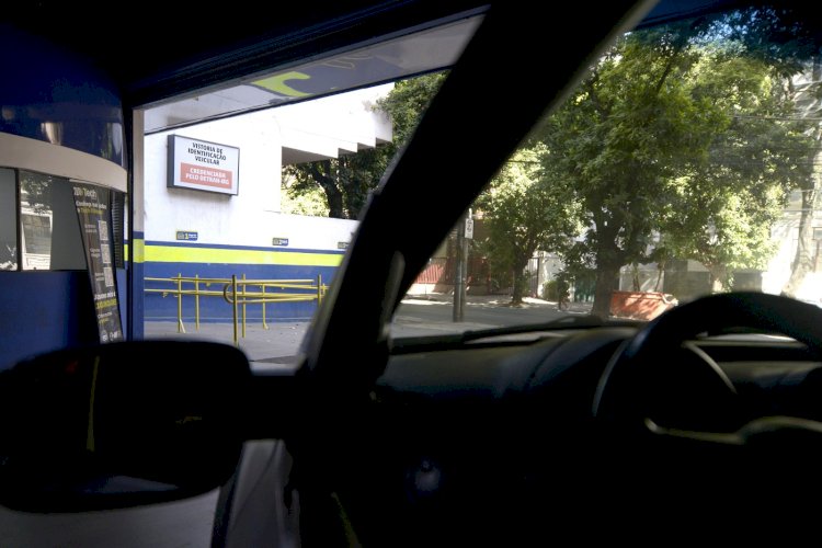 Governador veta novas regras para vistoria cautelar veicular