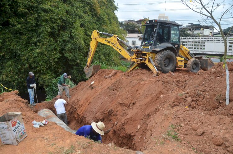 Prefeitura realiza obras de manutenção em redes pluviais de Viçosa