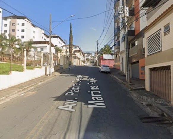 Três pessoas ficam feridas em dois acidentes envolvendo motos em Viçosa