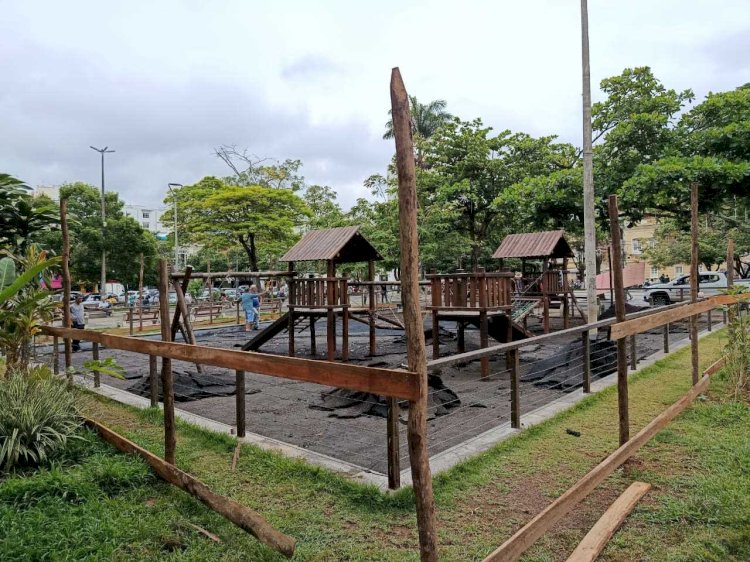 PMV fecha parque infantil da Praça Silviano Brandão para reformas