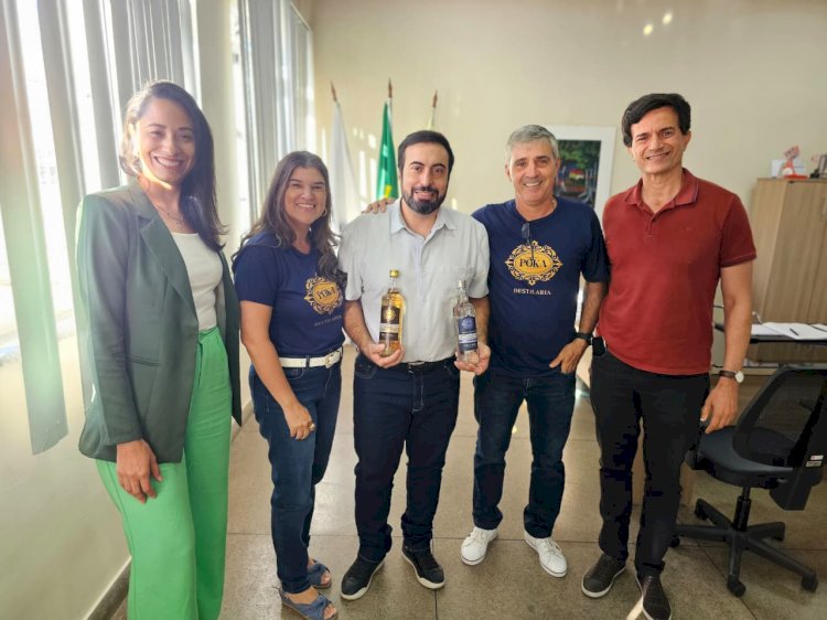 Cachaça produzida em Viçosa conquista reconhecimento em concurso estadual