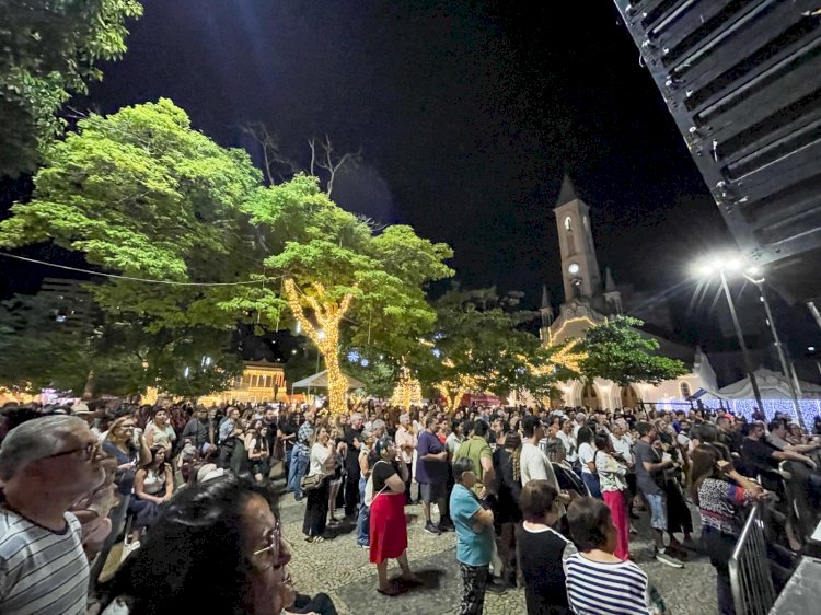 Viçosa recebe programação cultural especial de Natal