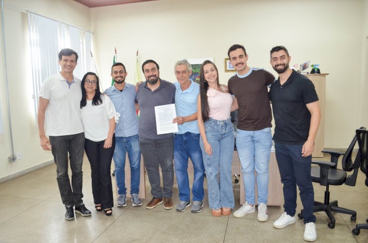 Prefeitura sanciona leis que autorizam instalação de novas empresas no Distrito Industrial de Viçosa