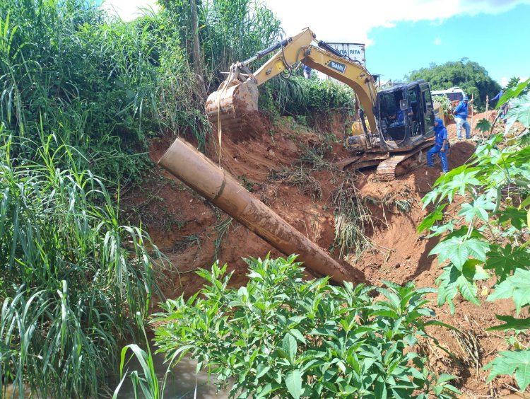 Saae Viçosa reconstrói interceptores de esgoto na Ponte do Walter e no Laranjal