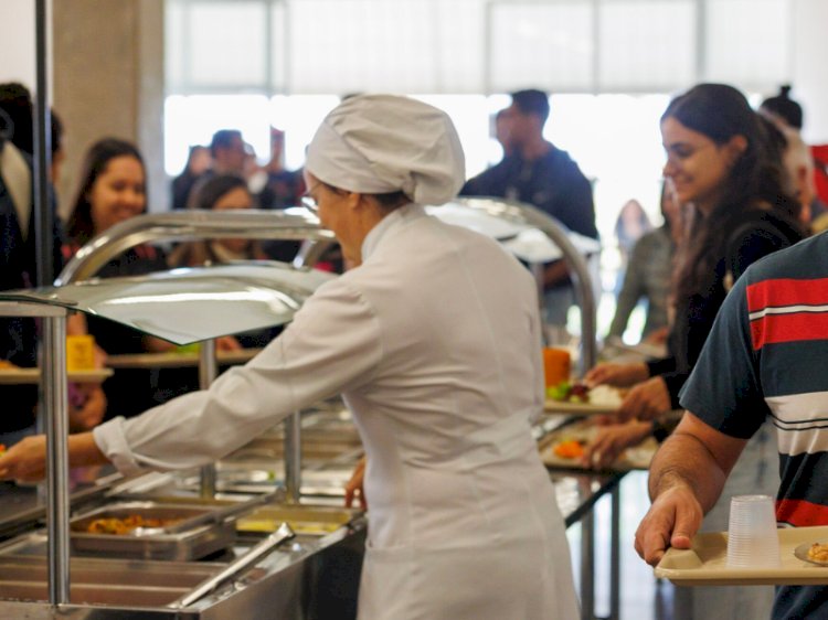 RU da UFV reabre nesta segunda, 9 sob nova gestão e mudanças no horário e cardápio