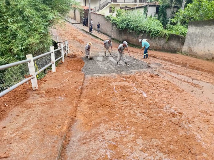 PMV recupera rede pluvial após abertura de cratera na travessa Irmã Francisco