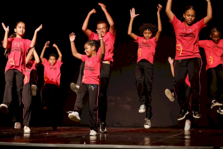 Projeto oferece aulas gratuitas de ballet e danças urbanas para crianças e adolescentes em Viçosa