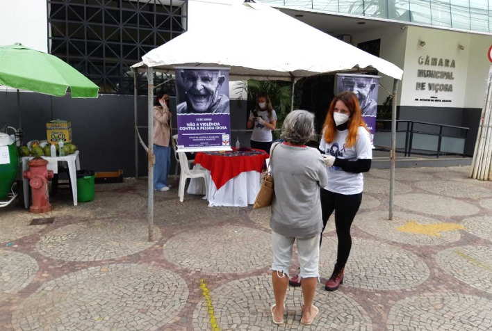 Prefeitura promove ação no Dia Mundial da Conscientização da Violência Contra a Pessoa Idosa