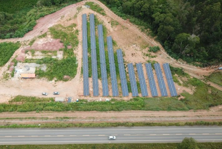 UFV inicia operação da usina fotovoltaica