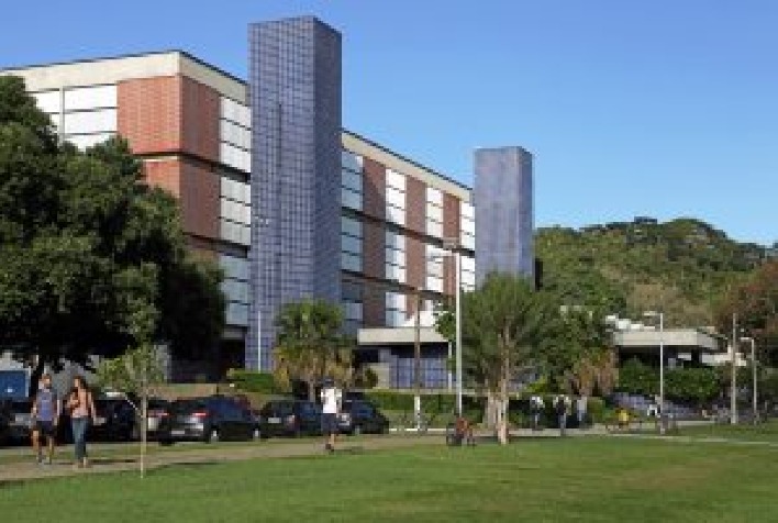 Biblioteca Central do campus da UFV retoma atendimento presencial