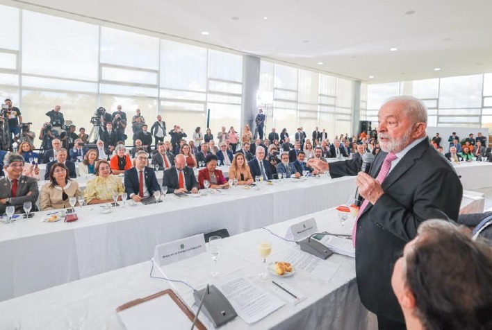 Demetrius participa de primeira reunião de reitores com presidente Lula