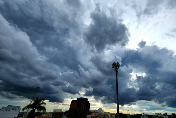 Inmet emite alerta de tempestade para Viçosa e região