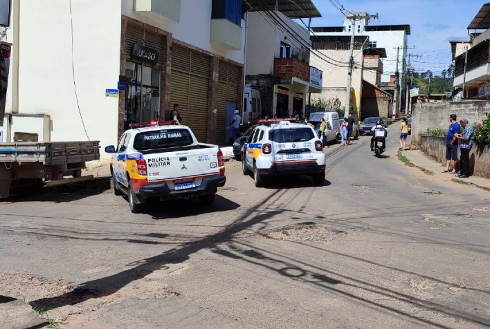 Homem é assassinado a tiros na Grota dos Camilos e autor é preso