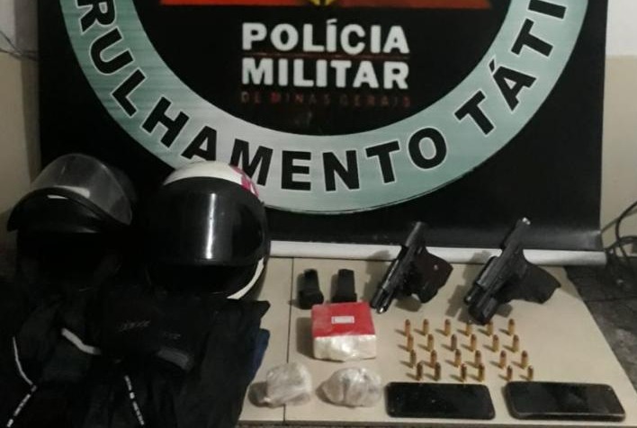 Polícia Militar prende autores de homicídio e tráfico no Fundão