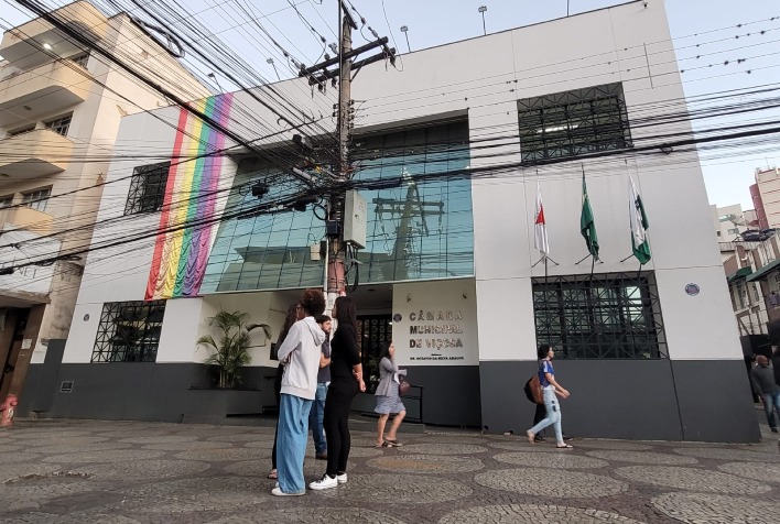 Vereadores pedem reconsideração de remanejamento do tratamento contra o câncer para Ponte Nova