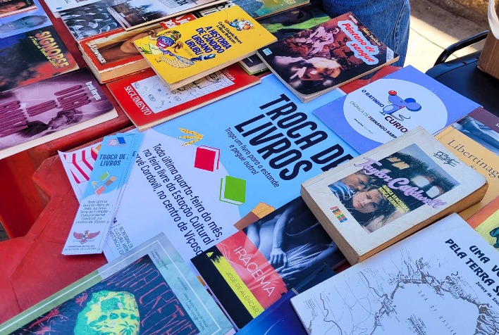 Feira da estação tem barraca de troca de livros nesta quarta (26)