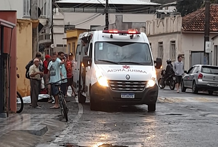 Bicicleta perde o freio e ciclista morre após bater em muro em Coimbra