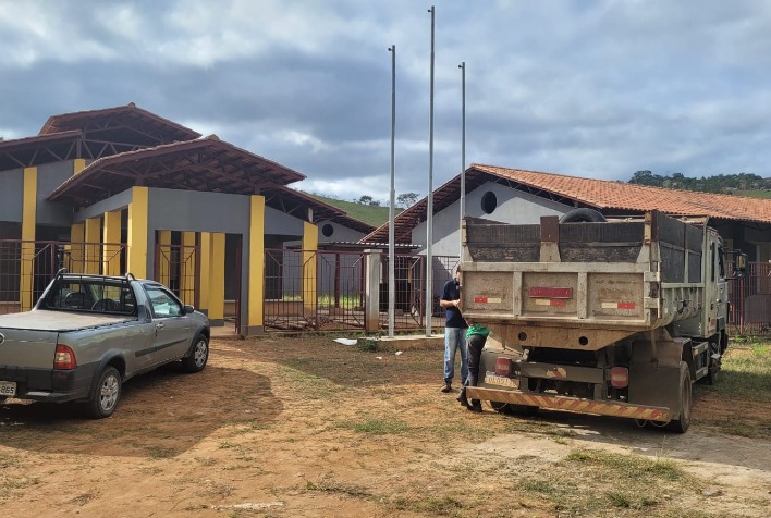 Retomada a construção da Escola de Tempo Integral de Viçosa