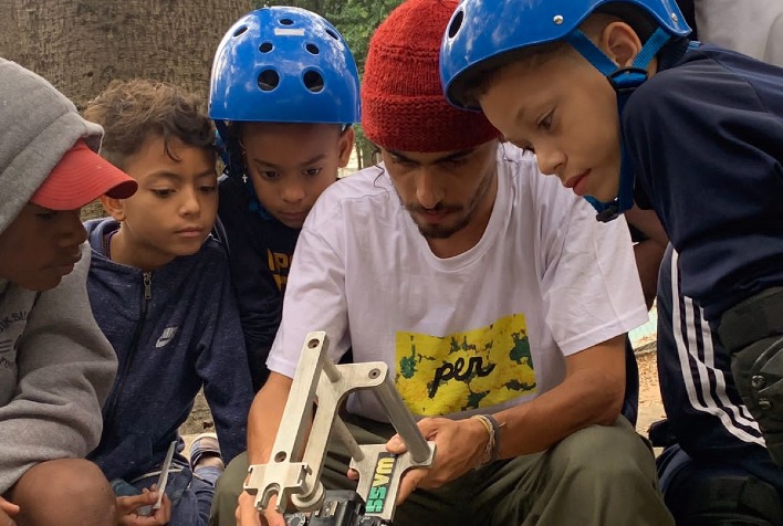 Exibição audiovisual movimenta a cena do skate em Viçosa