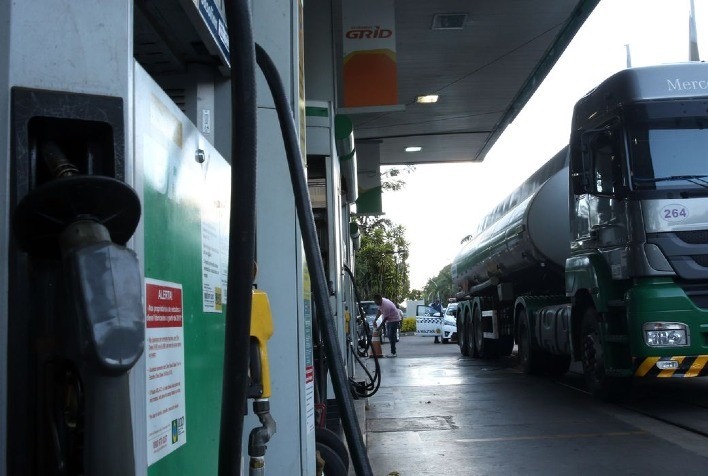 Guerra no Oriente Médio pode aumentar preço do diesel, diz Petrobras