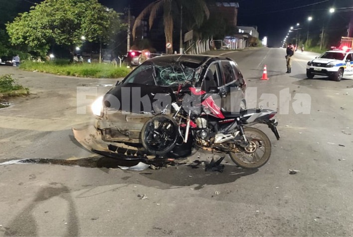 Casal de Sericita morre após acidente entre carro e moto em Viçosa