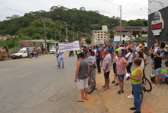 Moradores reivindicam obras da avenida São João Batista com manifestação