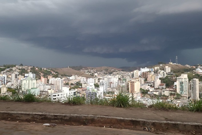 Inmet alerta para perigo de tempestade em Viçosa e região nesta quinta-feira (1º)