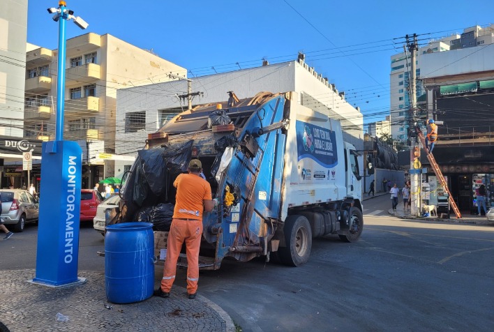 PL propõe solução para derrames de chorume de caminhões de lixo em Viçosa